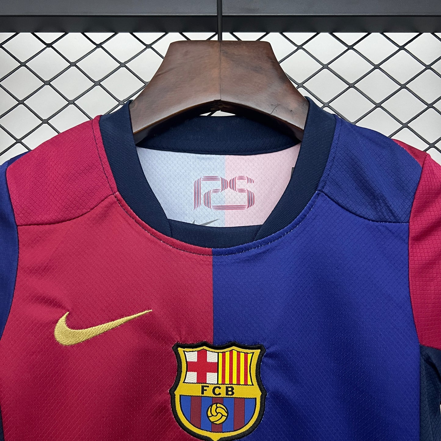 Barcelona Hjemme 25/26 Barn inkl shorts/sokker