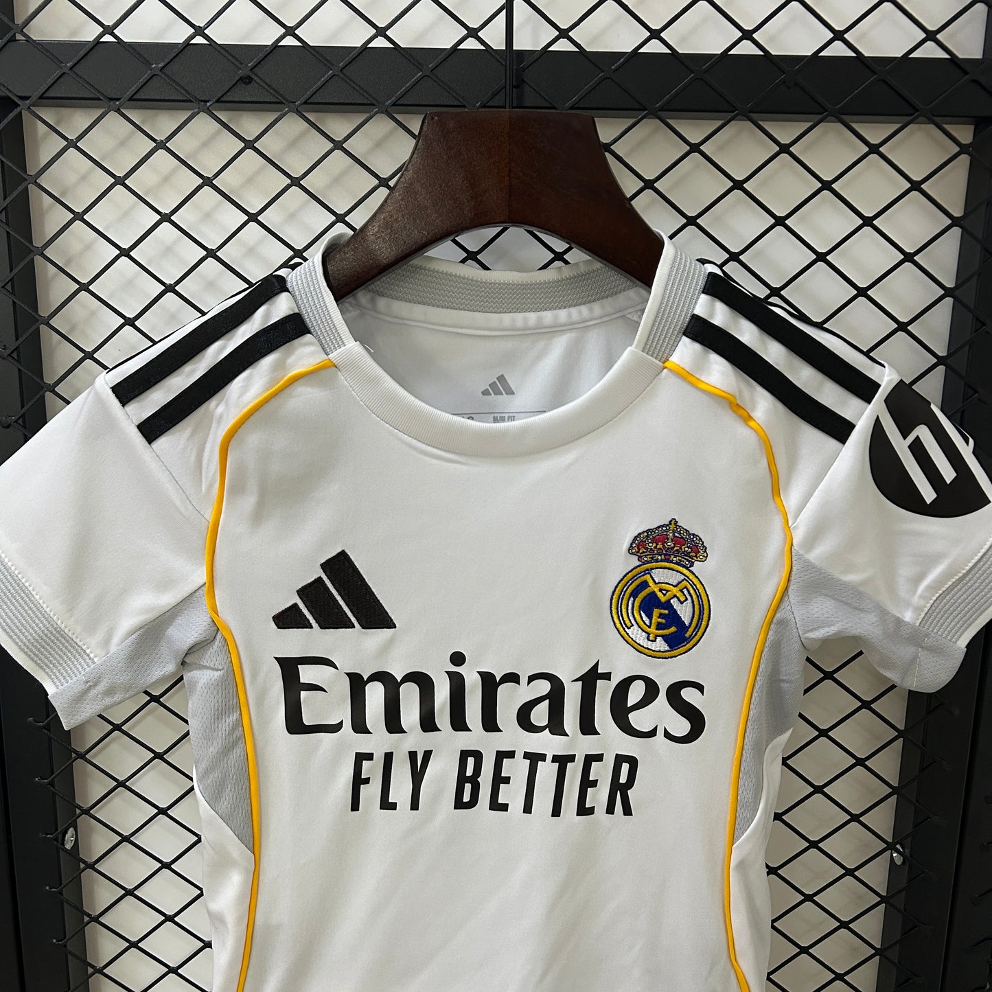 Real Madrid Hjemme Barn 25/26 inkl shorts/sokker