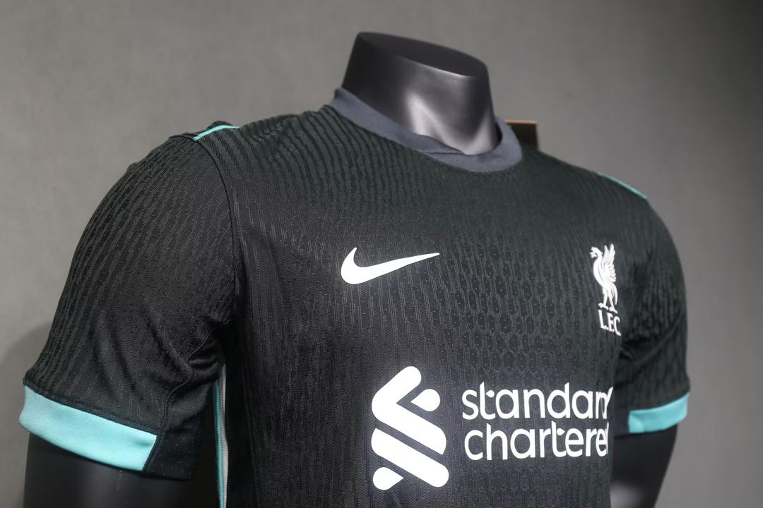 Liverpool Borte 24/25