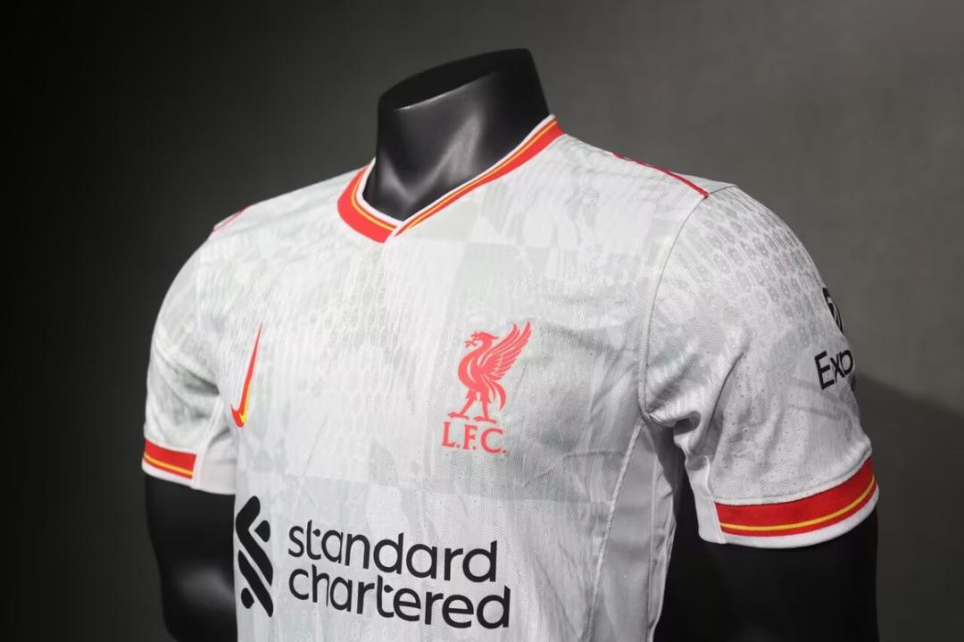 Liverpool Tredje 24/25