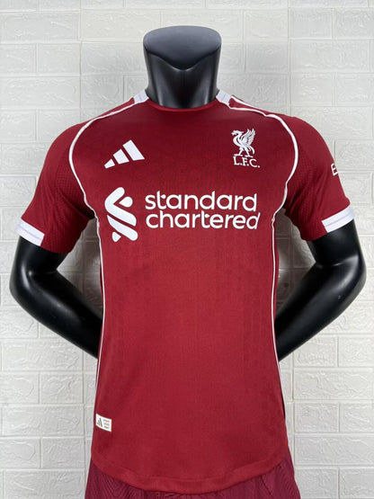 Liverpool Hjemme 25/26