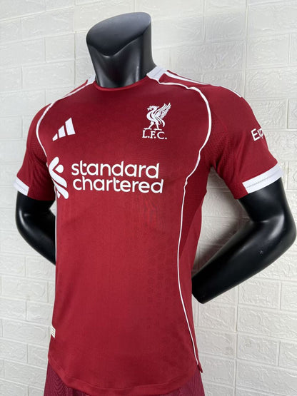 Liverpool Hjemme 25/26