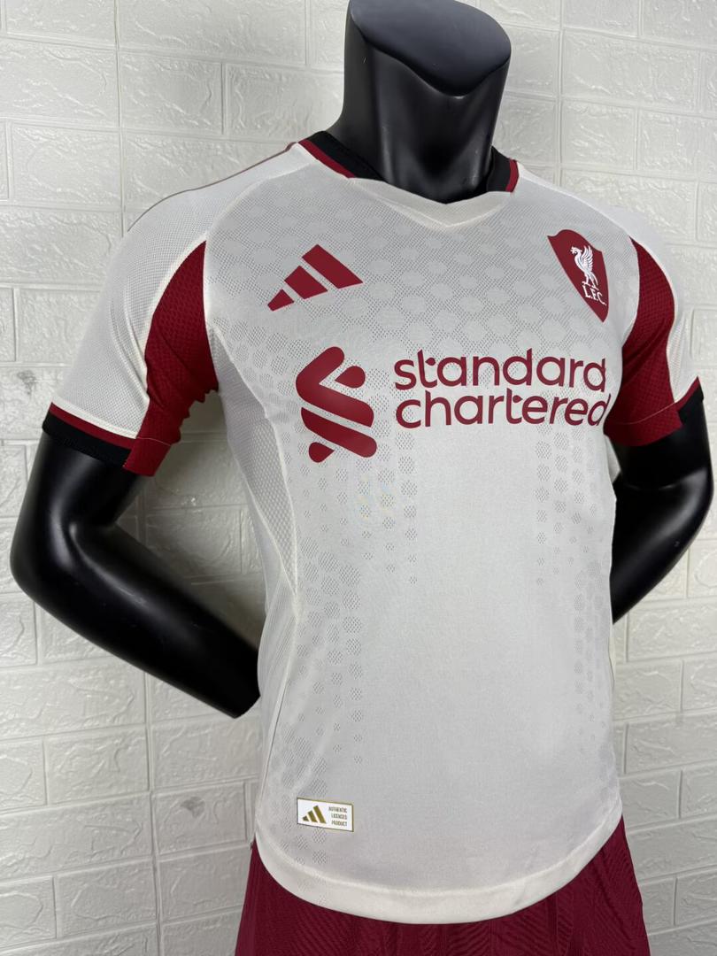 Liverpool Borte 25/26