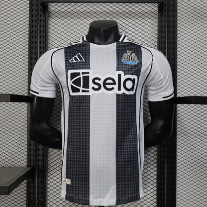Newcastle Hjemme 25/26