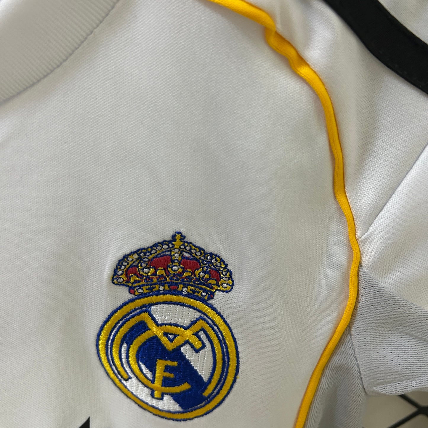 Real Madrid Hjemme Barn 25/26 inkl shorts/sokker